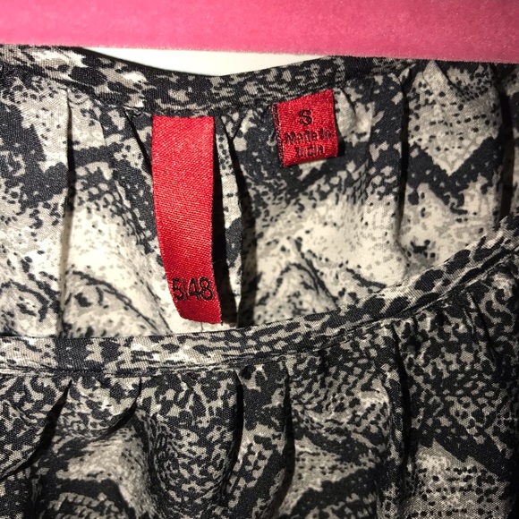 Gray snakeskin print blouse - Picture 4 of 4